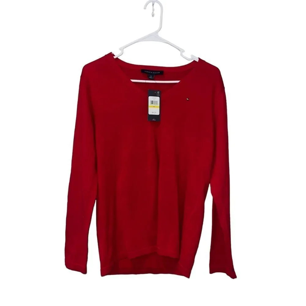 NWT Tommy Hilfiger Red V Neck Sweater Size Medium